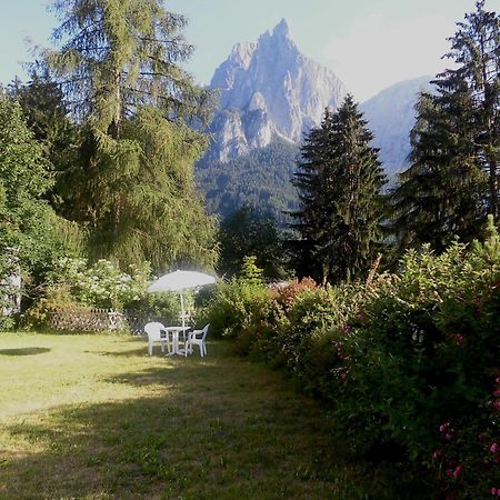Villa Bernhard Сиуси Екстериор снимка