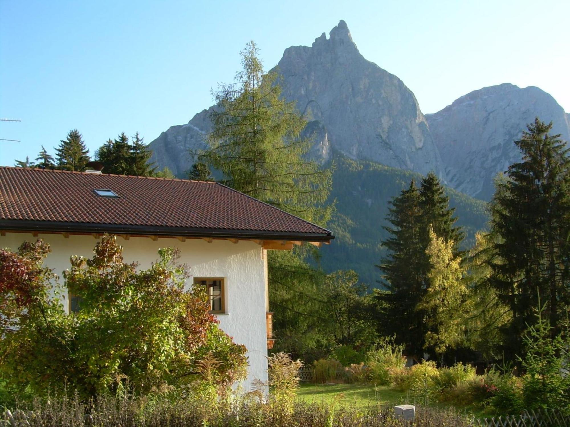 Villa Bernhard Сиуси Екстериор снимка